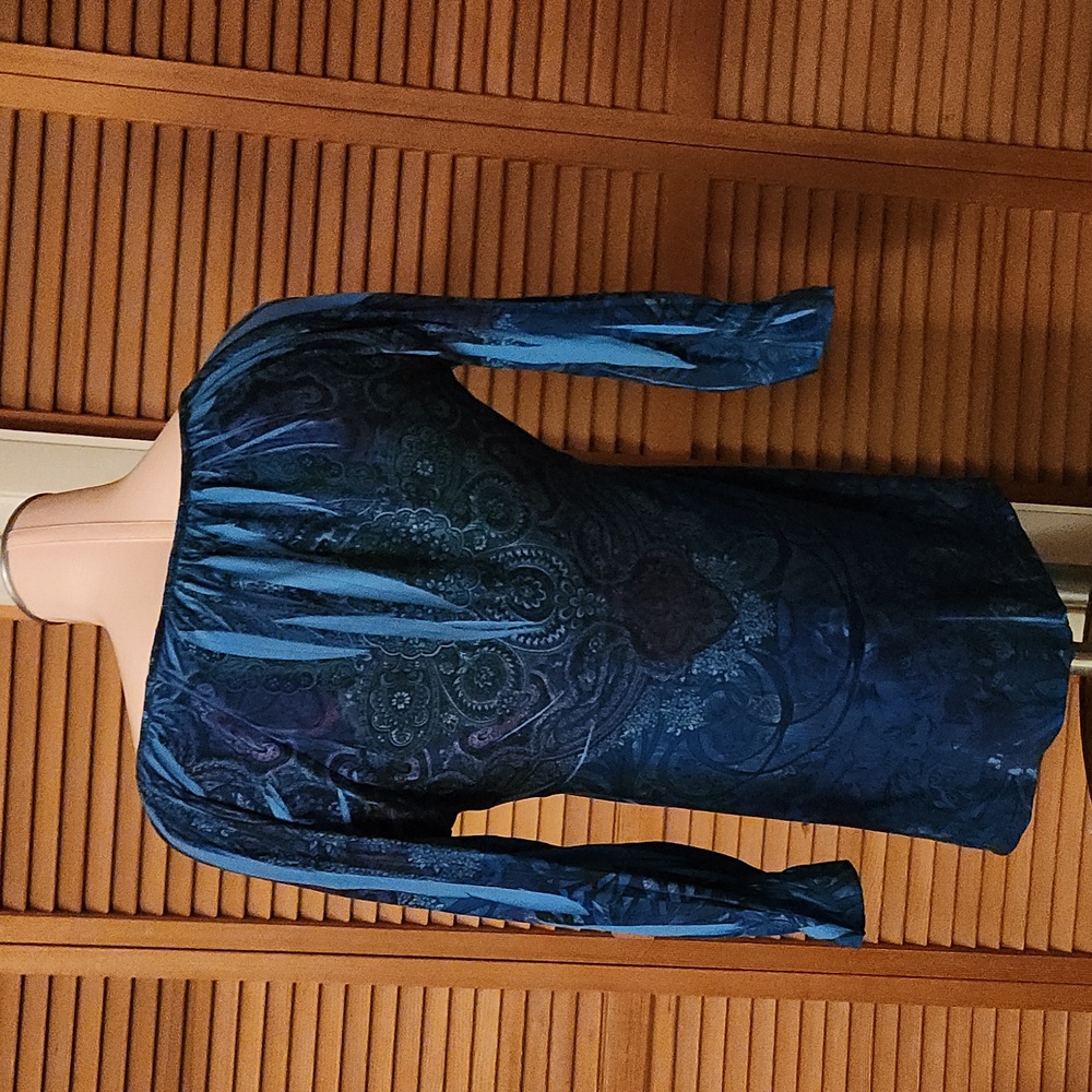 COPY - Womens 3/4 length sleeve top
